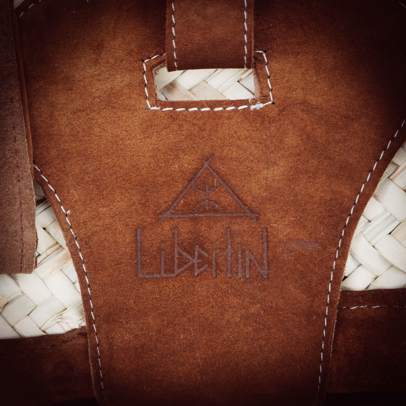 Handgefertigte Korb-Tasche Stroh und Wildleder