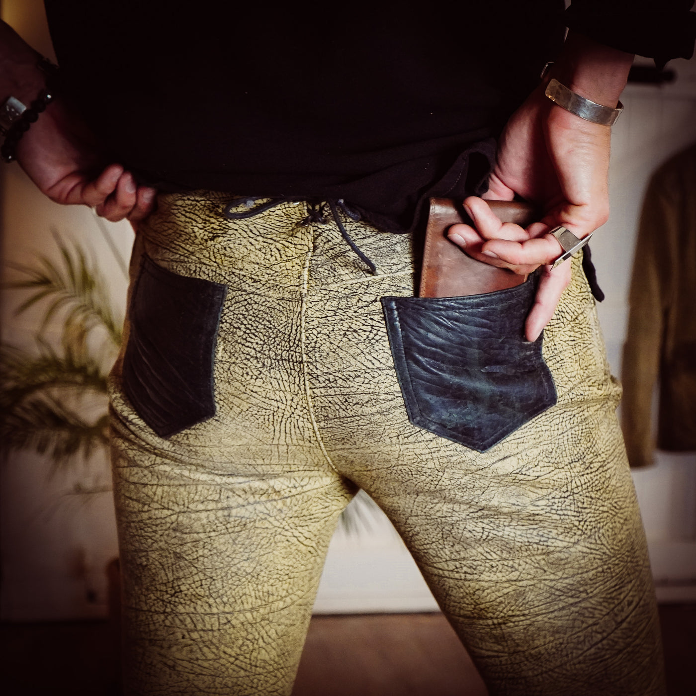 Handgefertigte Lederhose "Gazelle"